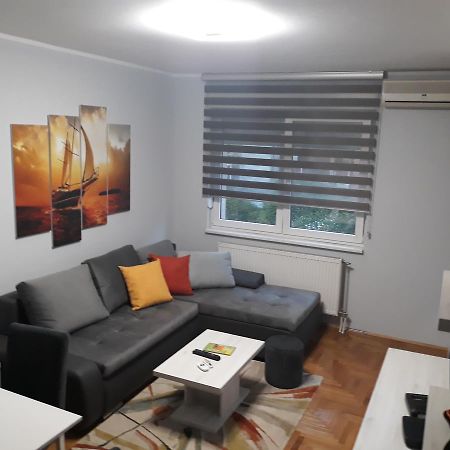 Apartment Azzuro 2 Нови-Сад Экстерьер фото